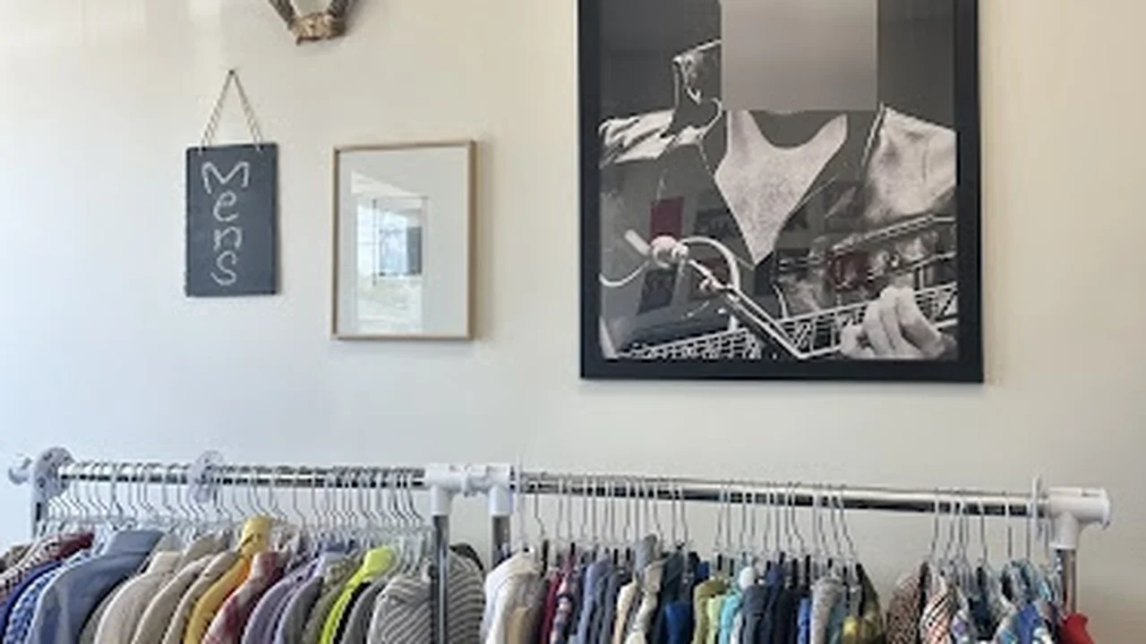 Consignment store in Macon, Mississippi: Flossie's Consignment