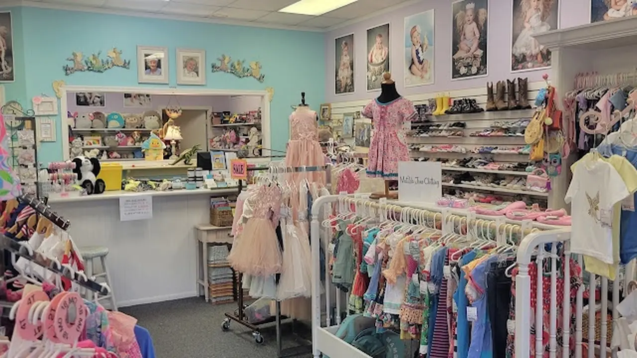 Consignment store in Tequesta, Florida: Forever Young Children's