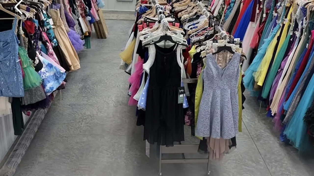 Consignment store in Dover, Ohio: Formal Exchange Dover