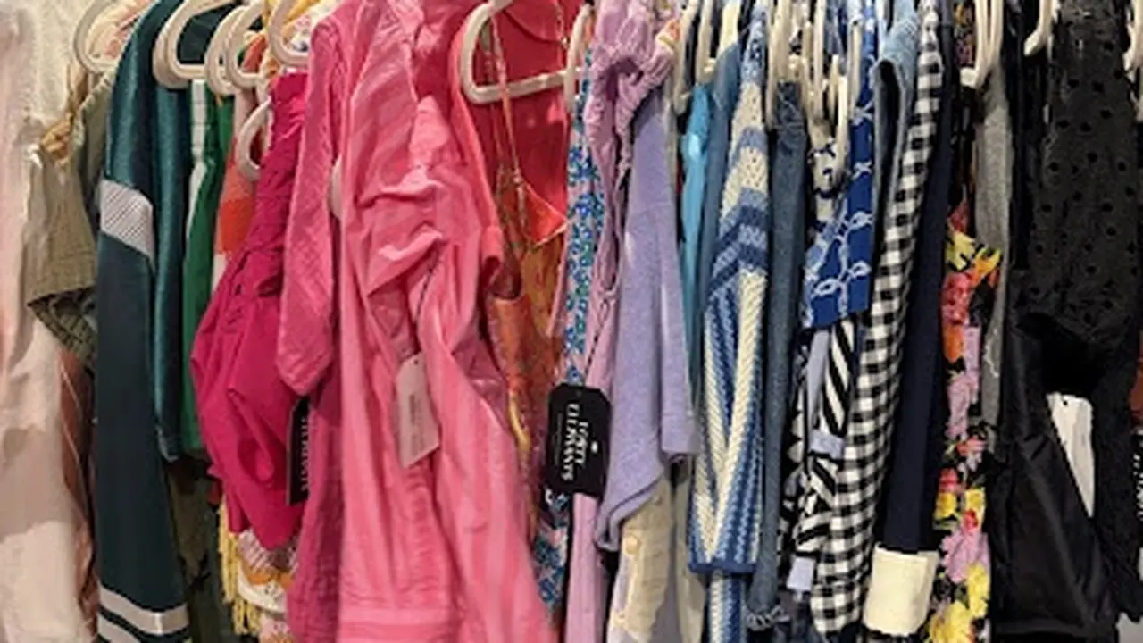 Consignment store in Kirkwood, Missouri: Forty Elephants