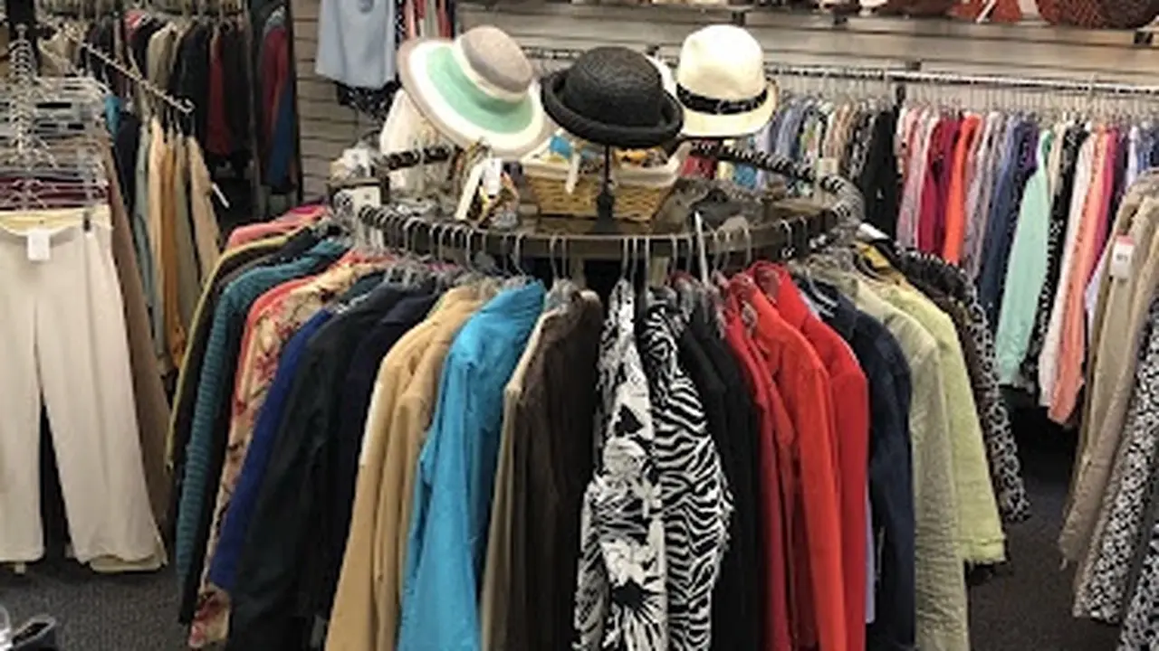 Consignment store in Kennebunk, Maine: Fresh Start Boutique