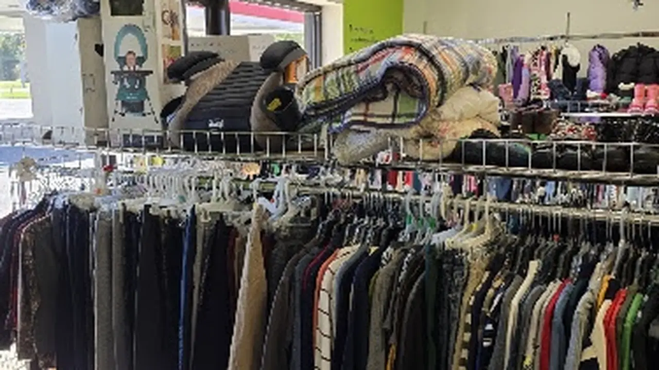 Consignment store in Locust Grove, Virginia: Freshwind Consignment