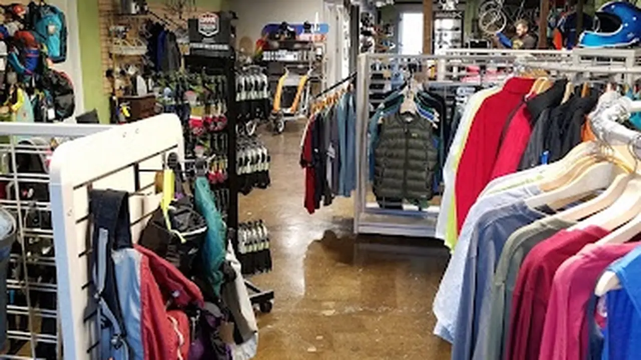 Consignment store in Charlotte, North Carolina: Gear Goat Xchg