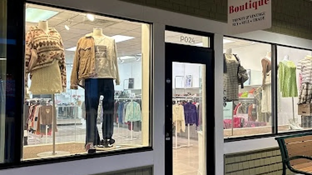 Consignment store in Kittery, Maine: Gigi's Boutique