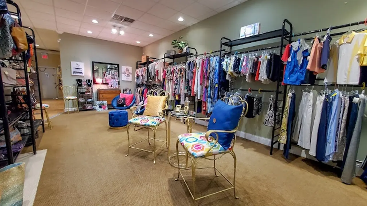 Consignment store in Pawleys Island, South Carolina: Good Times Consignment/Reel Coastal Clothing