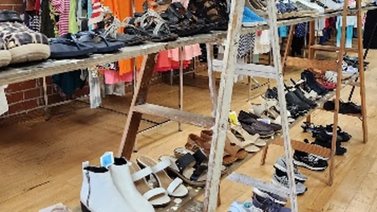 Consignment store in Albert Lea, Minnesota: Grace & Glory Consignment