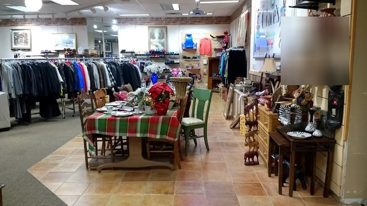 Consignment store in Washington, Missouri: Grace's Merry-Go-Round Washington