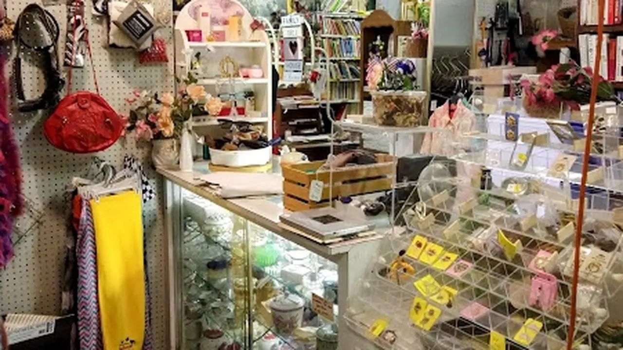 Consignment store in Tahlequah, Oklahoma: Grapevine Consignment