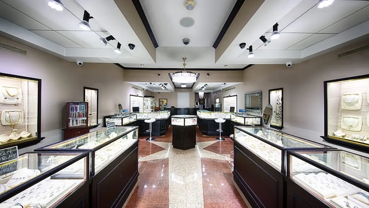 Consignment store in Surfside, Florida: Gray and Sons Jewelers Luxury Estate Watches & Jewelry