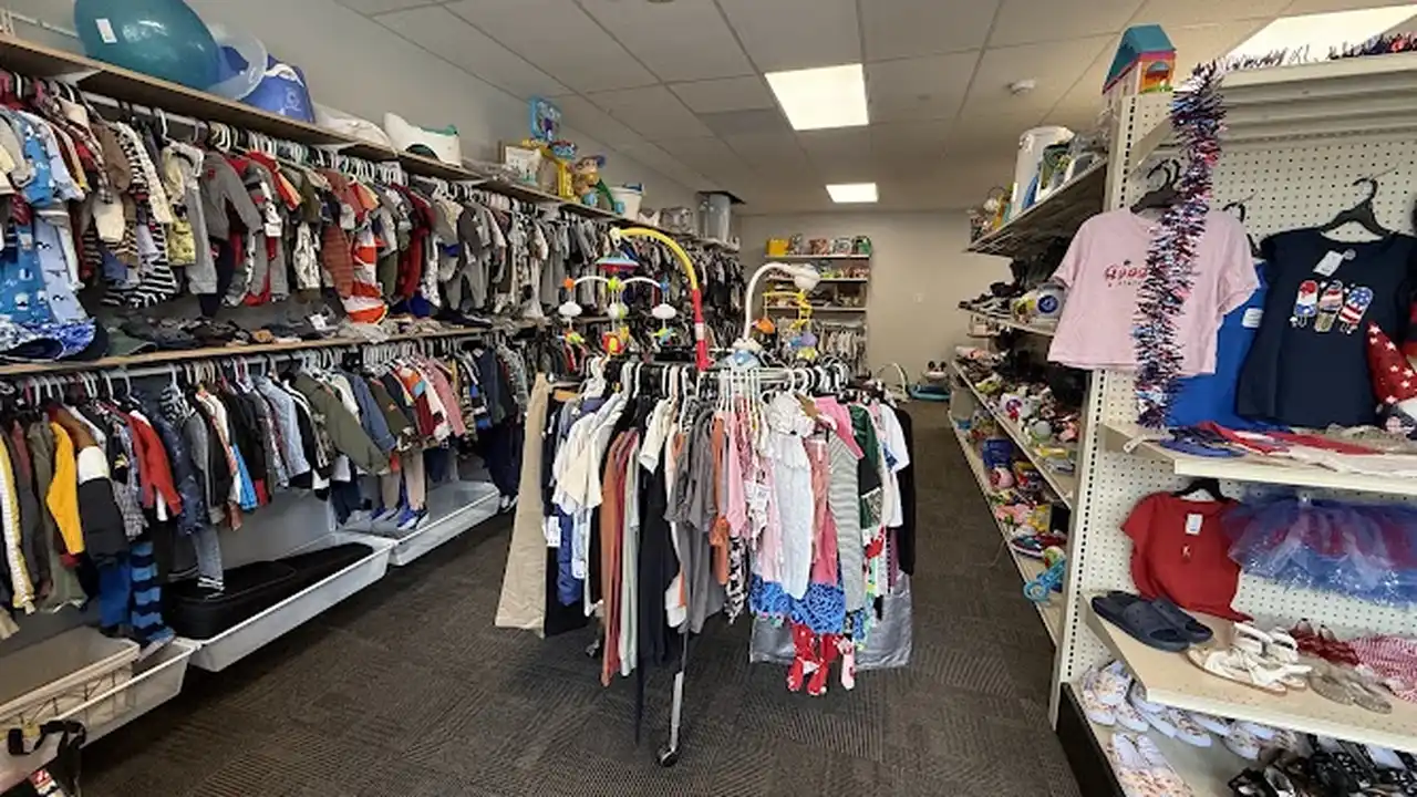 Consignment store in Jamestown, New York: H&H Finds