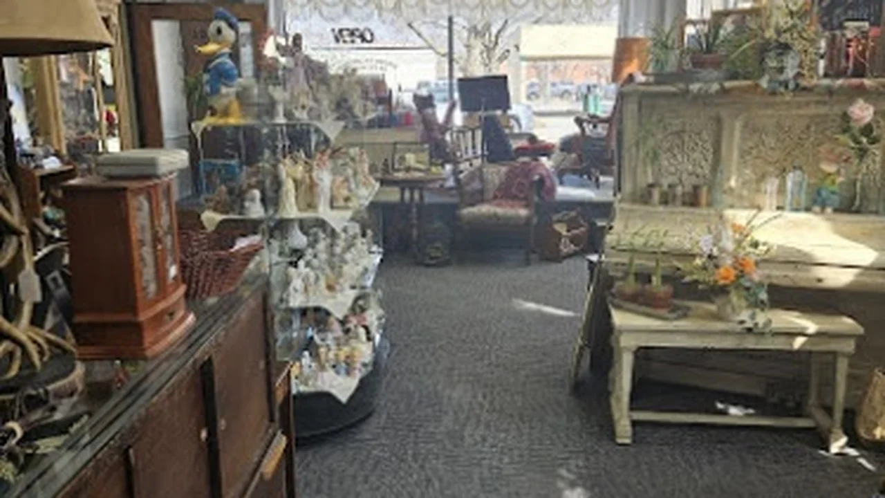 Consignment store in Fremont, Nebraska: Hidden Treasures of Fremont NE