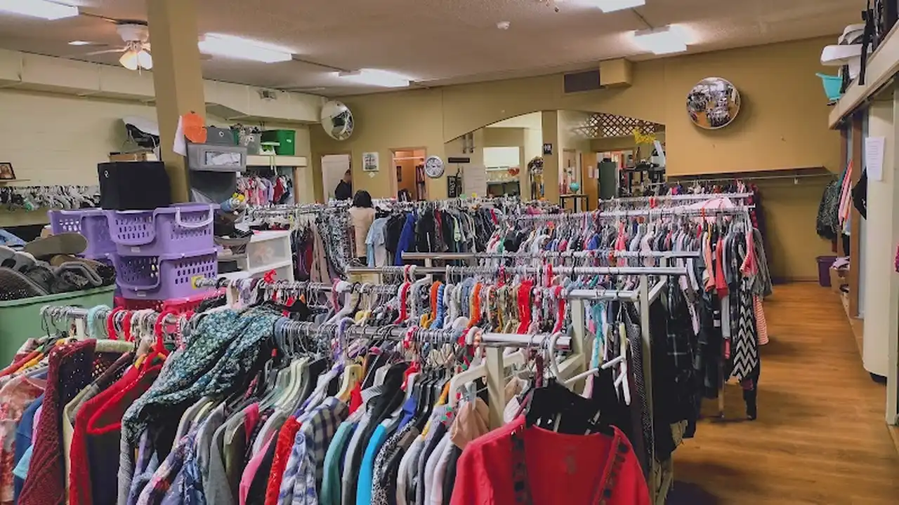 Consignment store in Stanley, North Dakota: Hidden Treasures