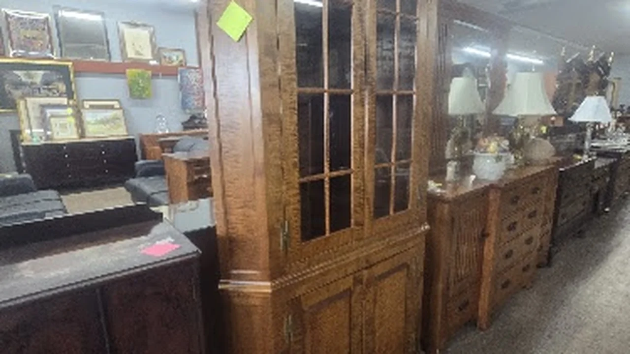 Consignment store in Fletcher, North Carolina: Home Again Furniture & Consignment of Fletcher