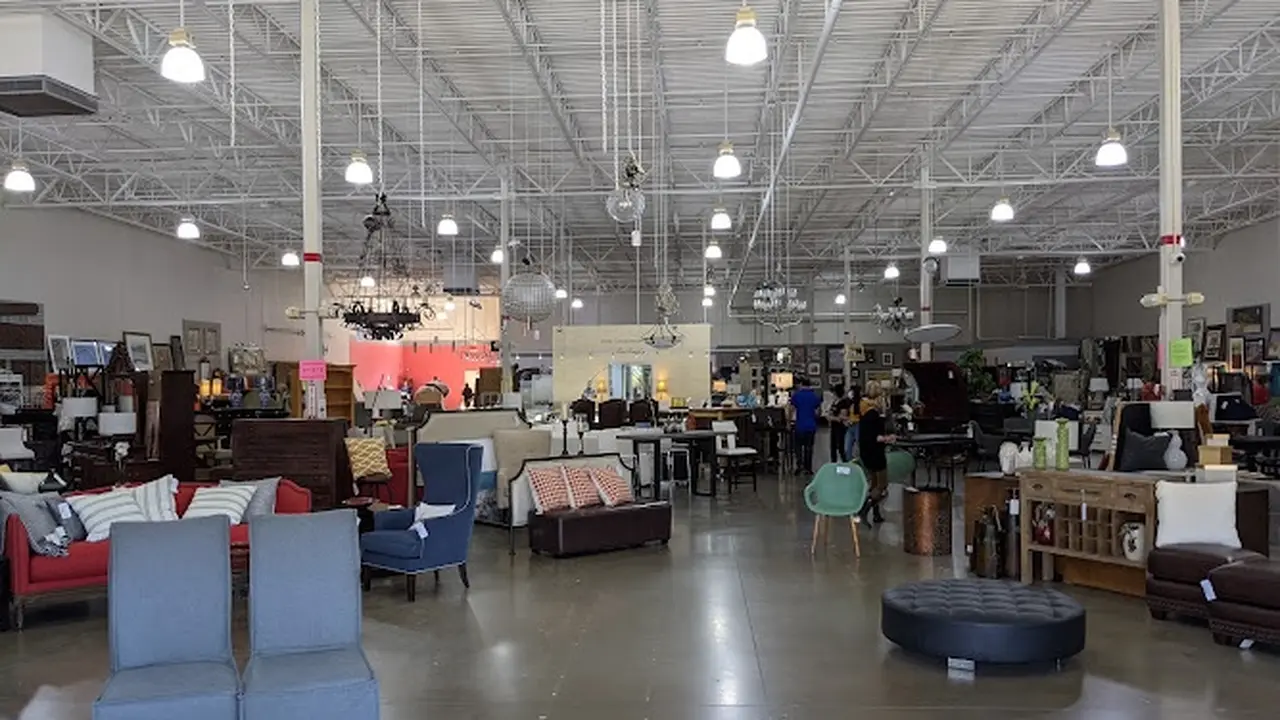 Consignment store in Austin, Texas: Home Consignment Center