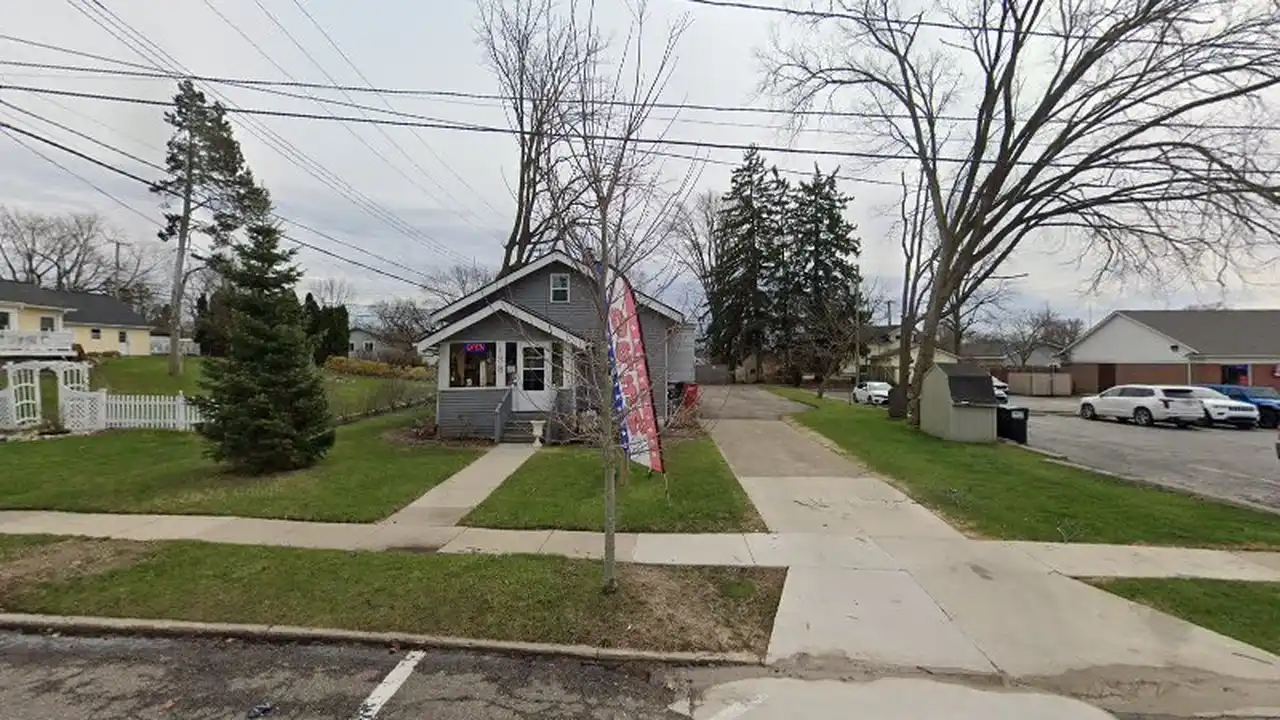 Consignment store in South Lyon, Michigan: Home Town Consignments