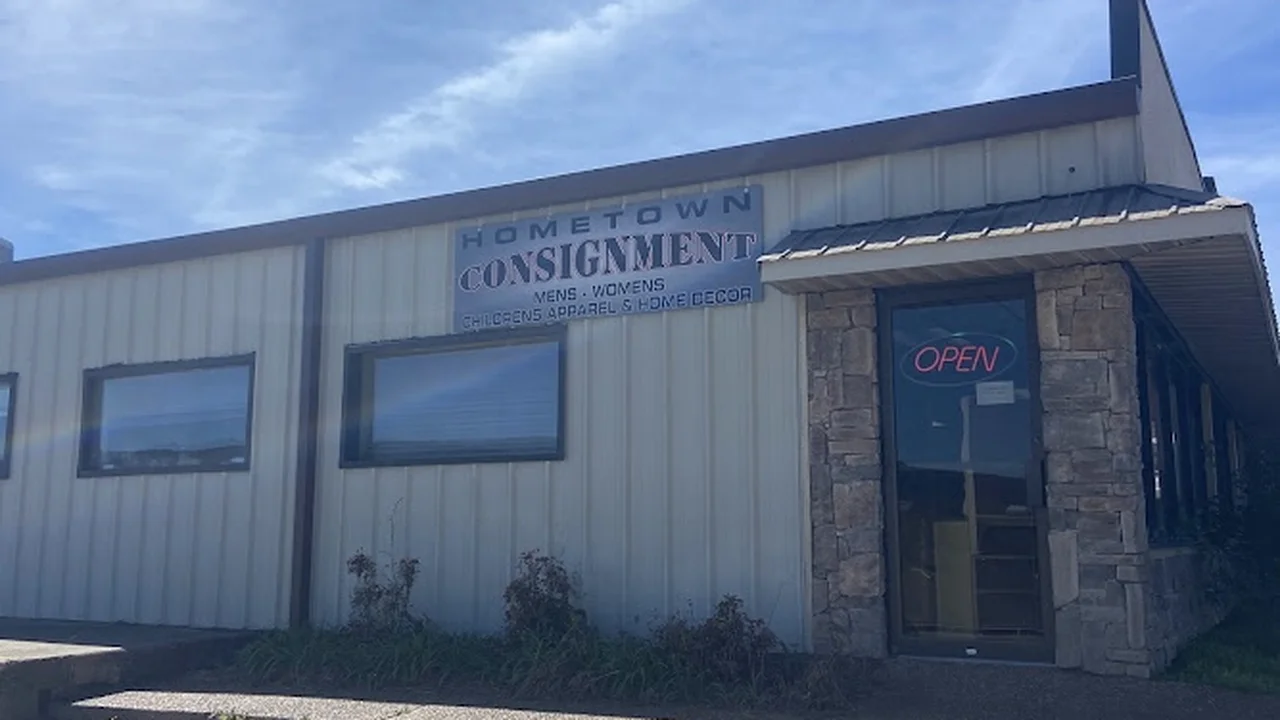 Consignment store in Heber Springs, Arkansas: Hometown Consignment