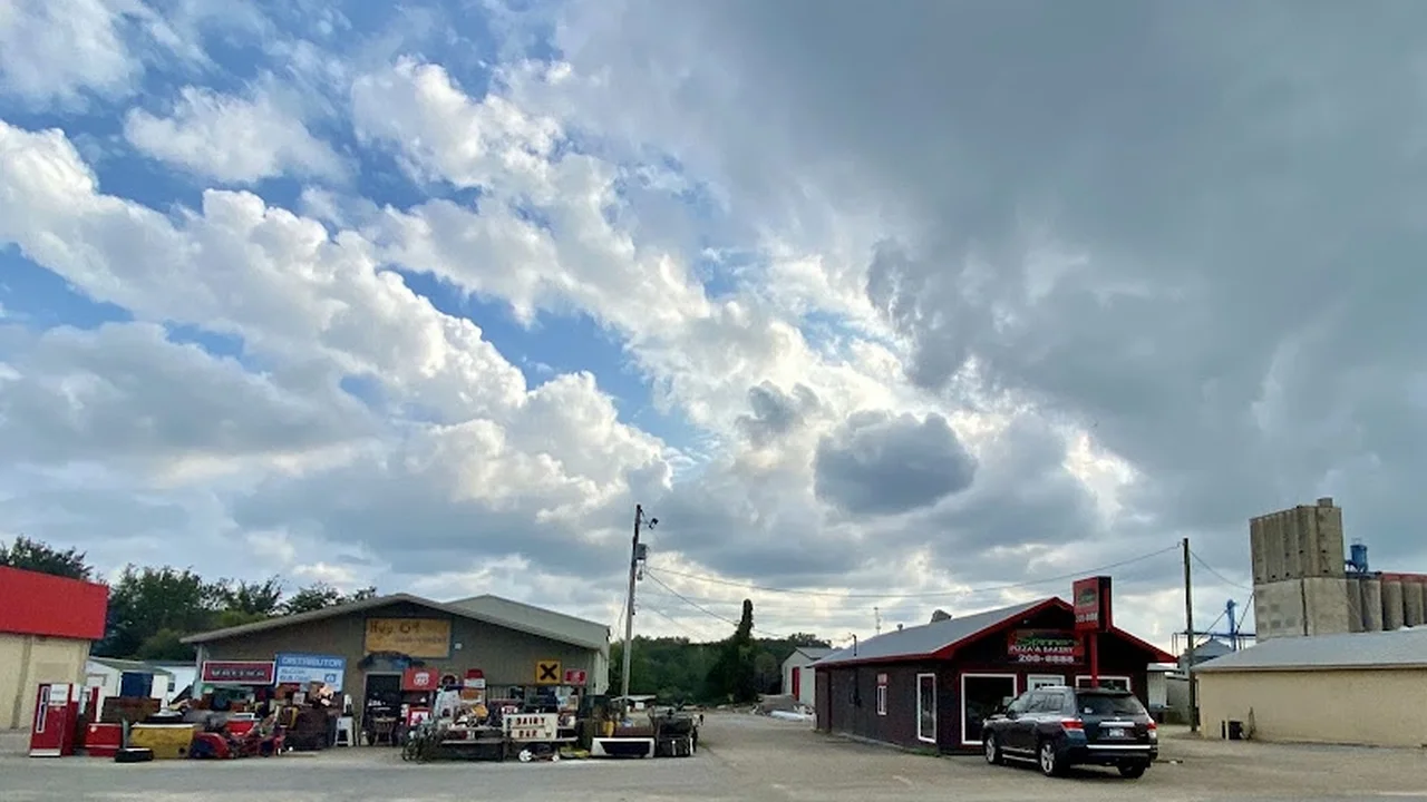 Consignment store in Wynne, Arkansas: Hwy 64 consignment