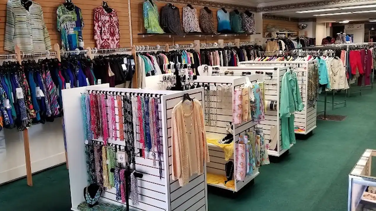 Consignment store in Quincy, Illinois: Jeanne's Shoppe