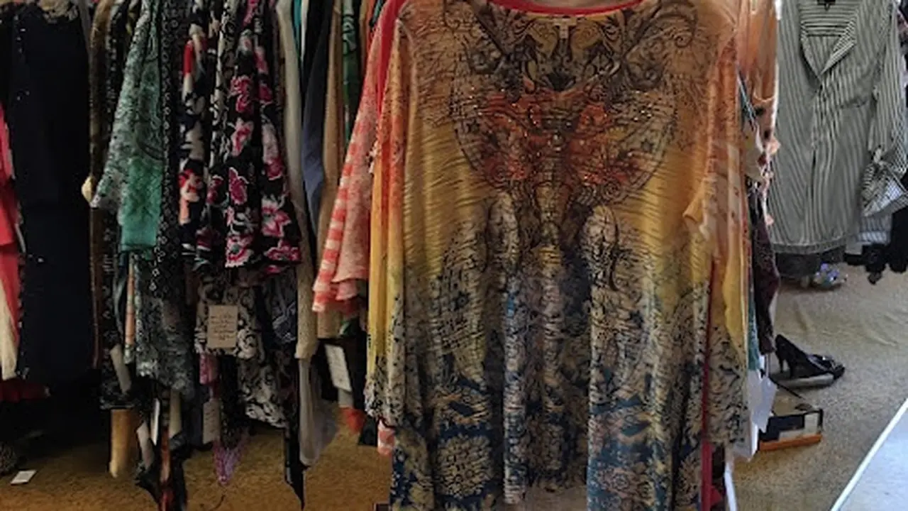 Consignment store in Belmont, North Carolina: Jeri-lynns Consignment Boutique