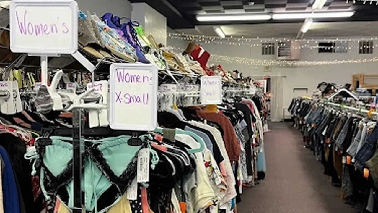 Consignment store in Charles Town, West Virginia: JoLee's Consignment Store