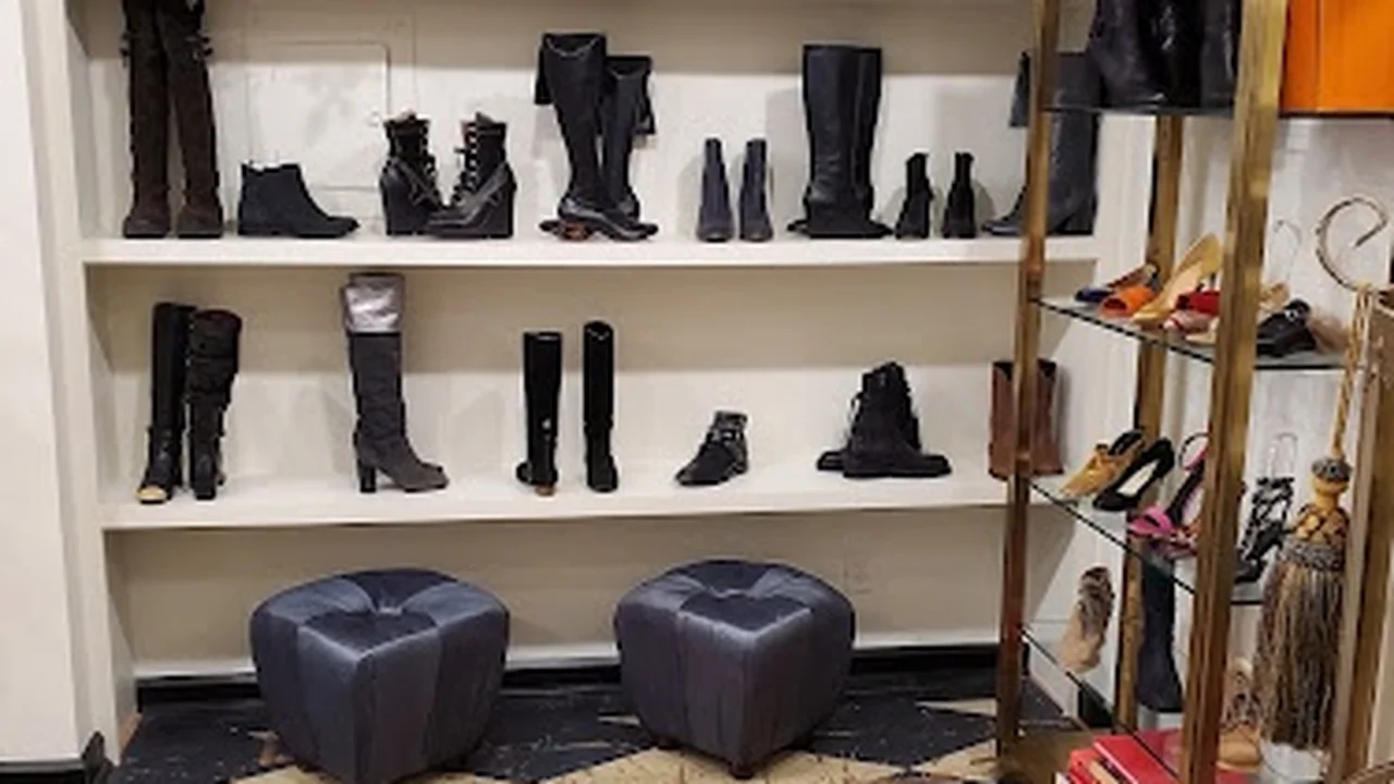 Consignment store in Minneapolis, Minnesota: June