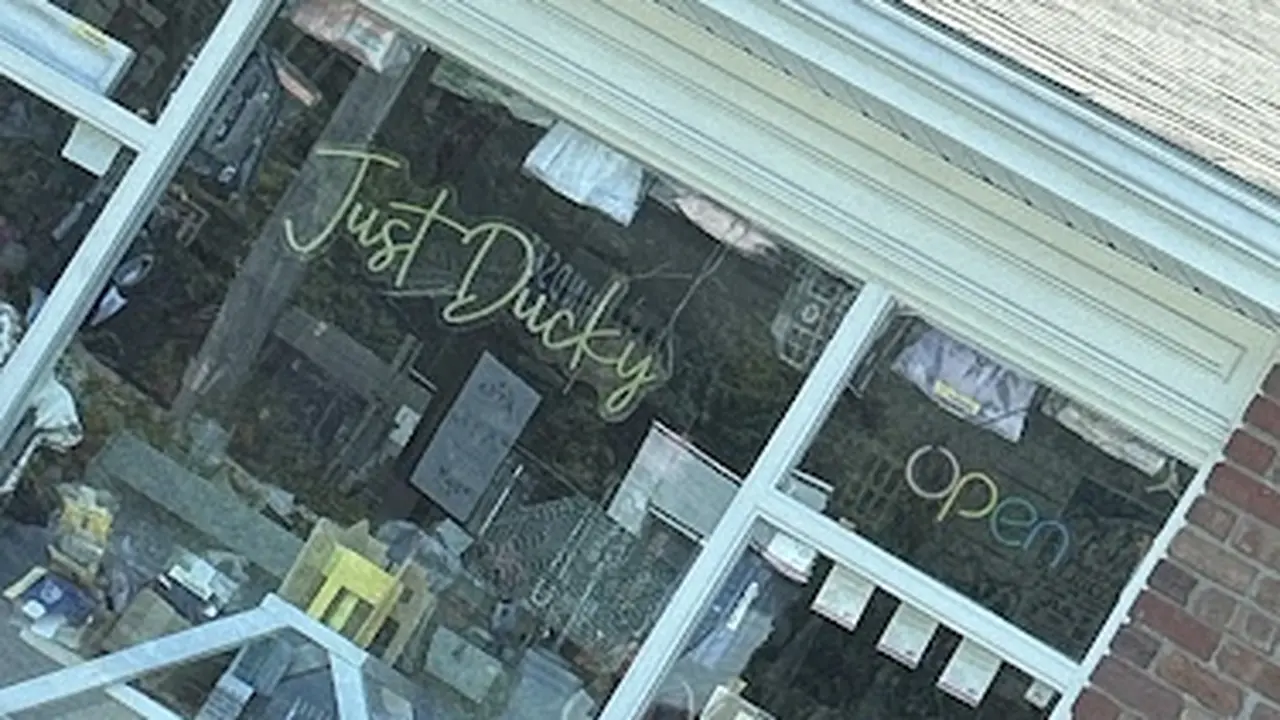 Consignment store in Bristol, Rhode Island: Just Ducky Consignments
