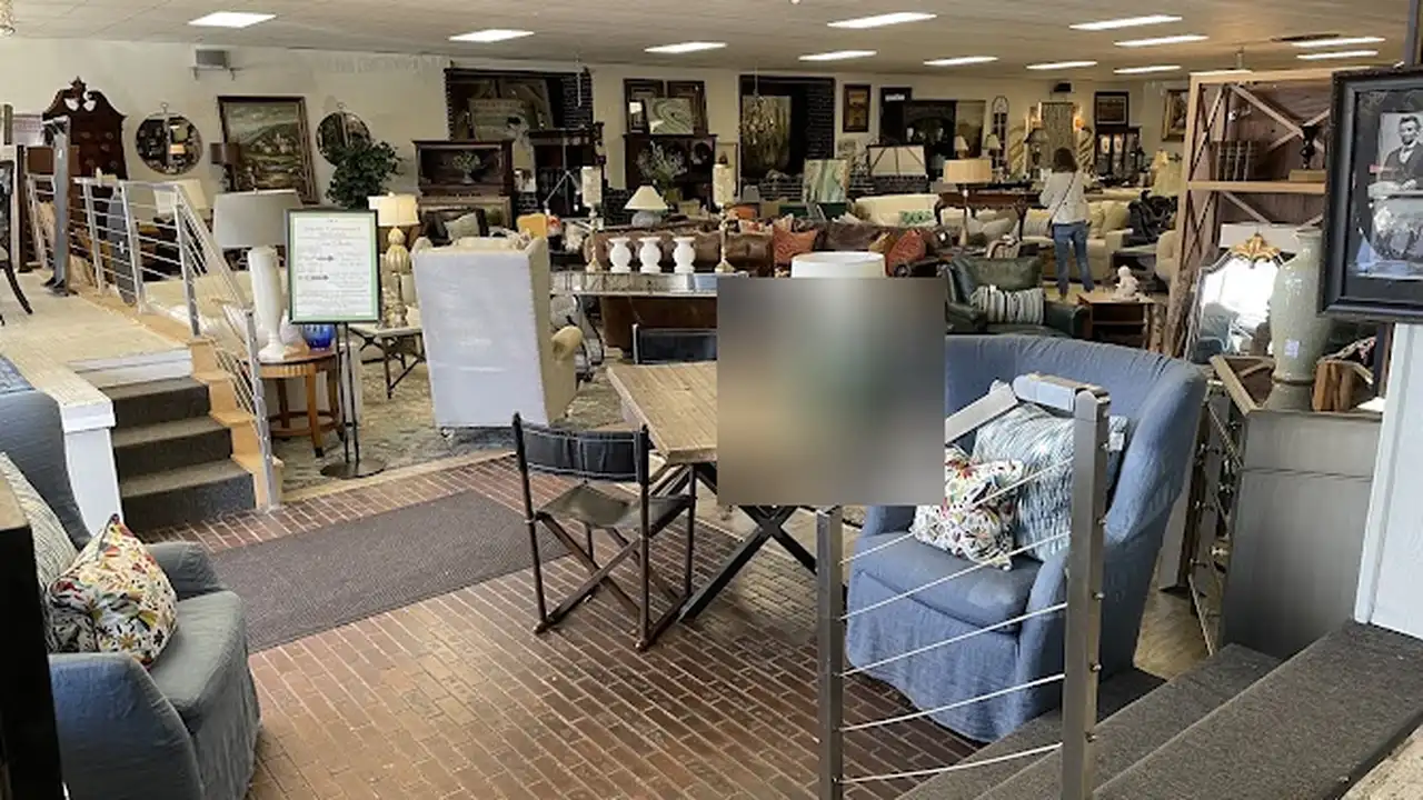 Consignment store in Oklahoma City, Oklahoma: K&N Interior Consignment