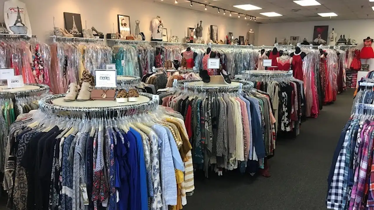 Consignment store in Knoxville, Tennessee: katie's kloset formals