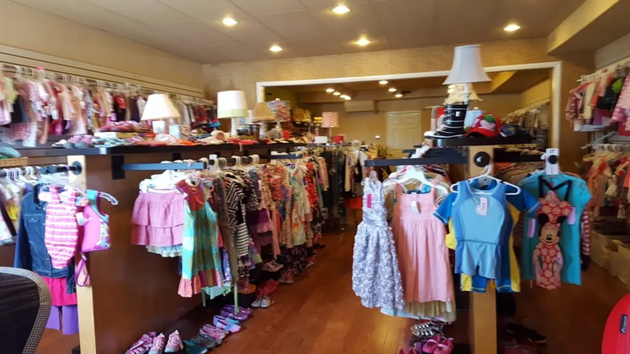 Consignment store in Newtown Square, Pennsylvania: Kid's Sweet Repeats Consignment Boutique