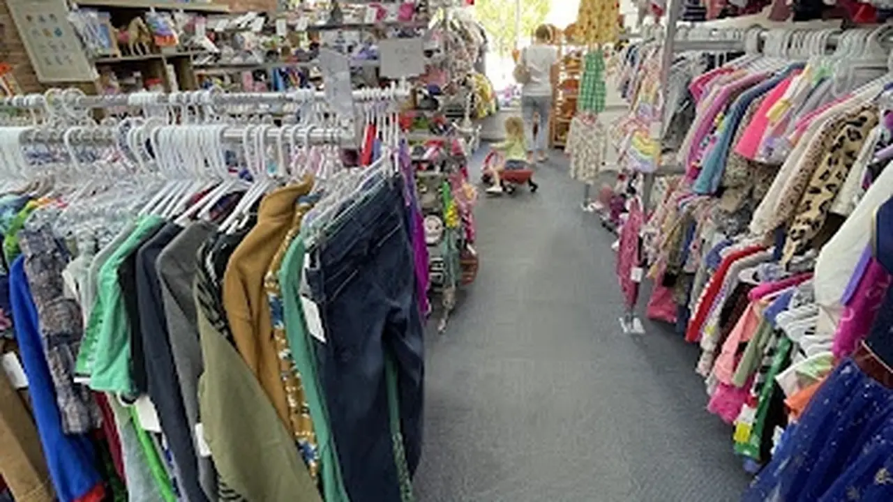 Consignment store in Pittsfield, Massachusetts: Kidding Around Consignment