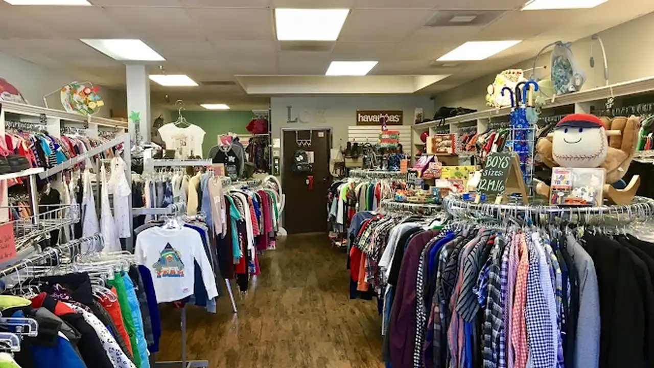 Consignment store in Encinitas, California: La Costa Kids