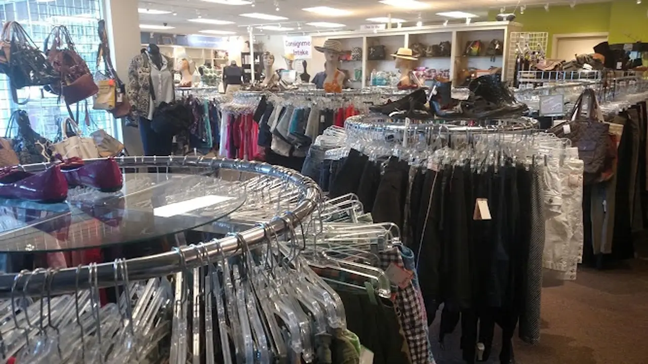 Consignment store in Bellingham, Washington: Labels Consignment