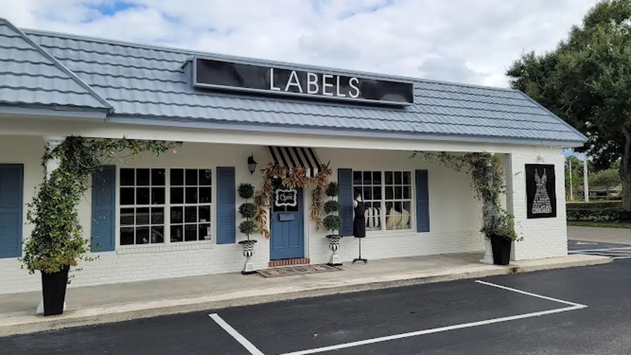 Consignment store in Vero Beach, Florida: Labels Timeless Clothing