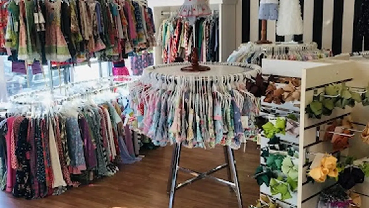 Consignment store in Lexington, Kentucky: Ladybug Landing