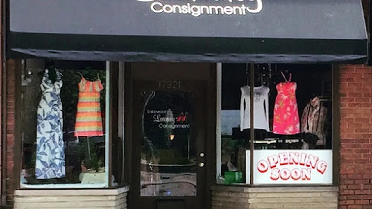 Consignment store in Lakewood, Ohio: Lakewood Luxury Consignment