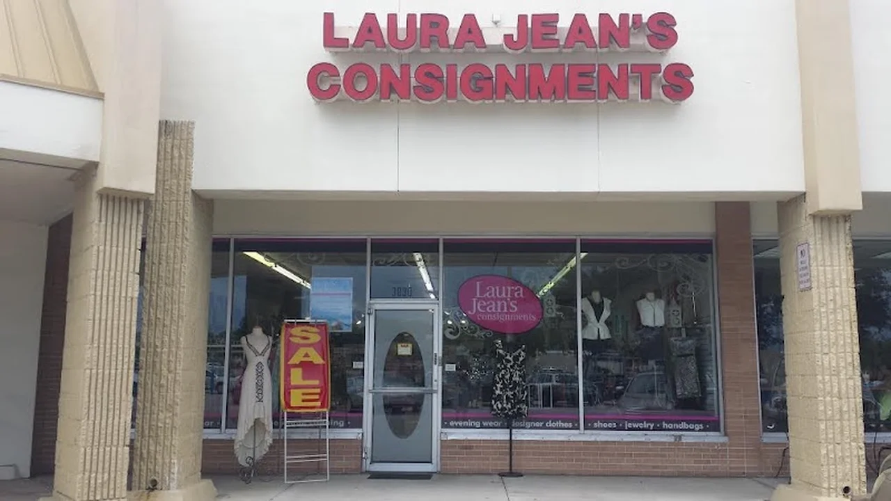 Consignment store in Sarasota, Florida: Laura Jean's