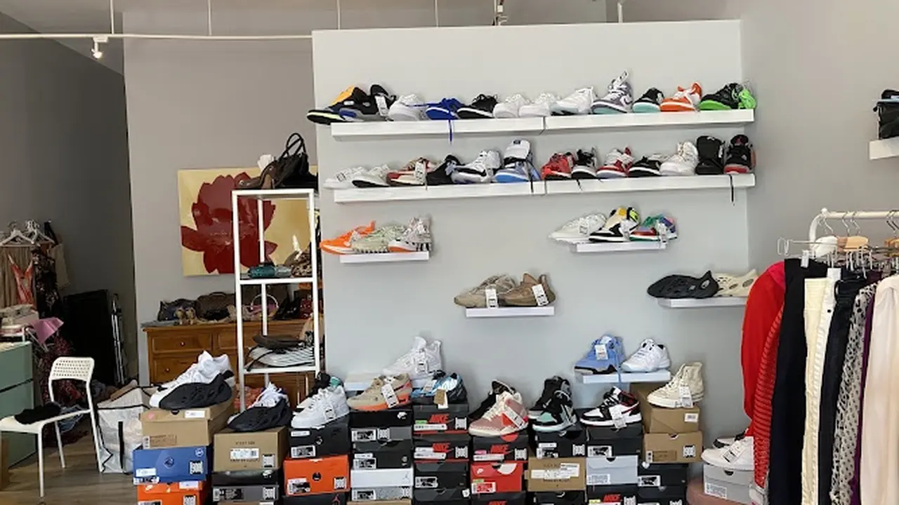 Consignment store in Southampton, New York: Le Closet