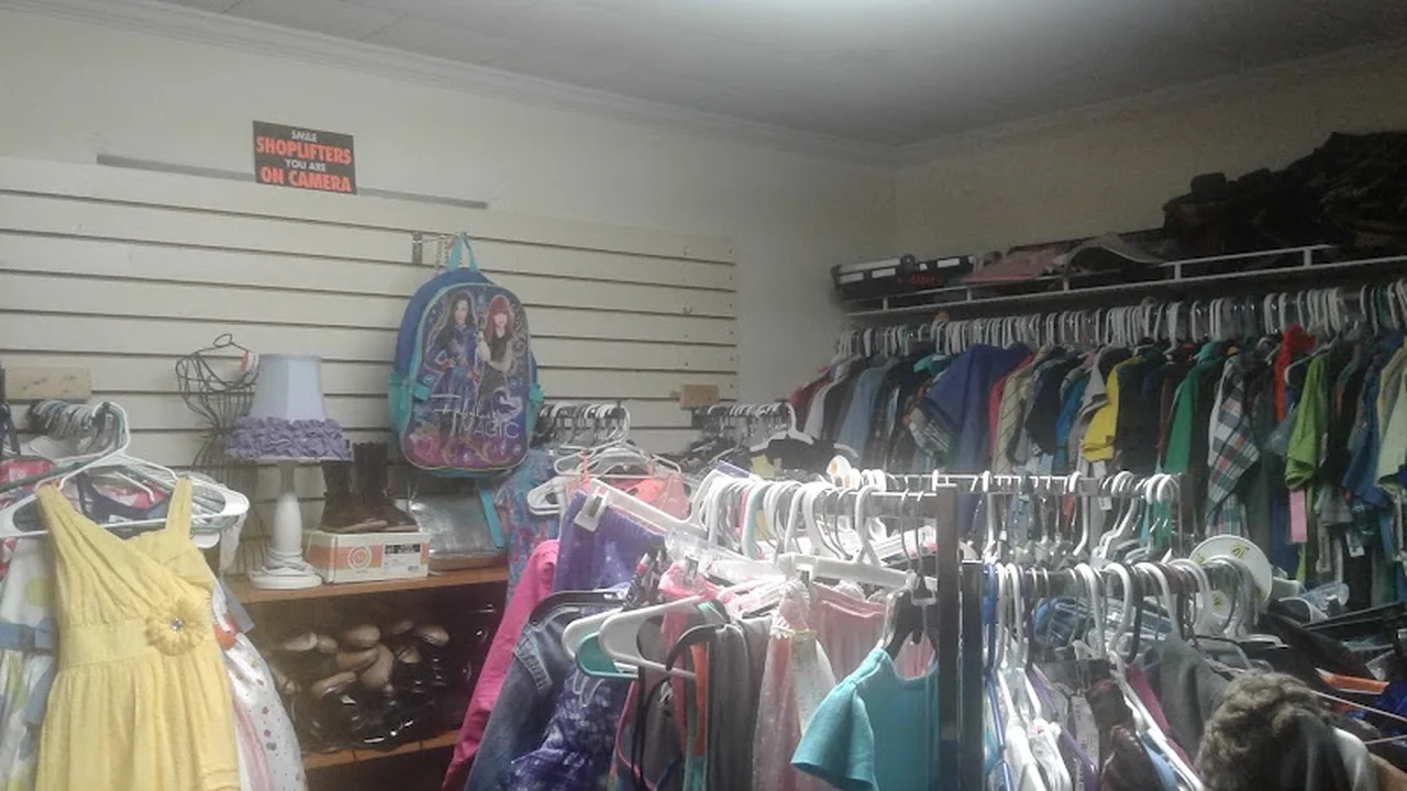 Consignment store in Milton, Florida: Little Angel Boutique