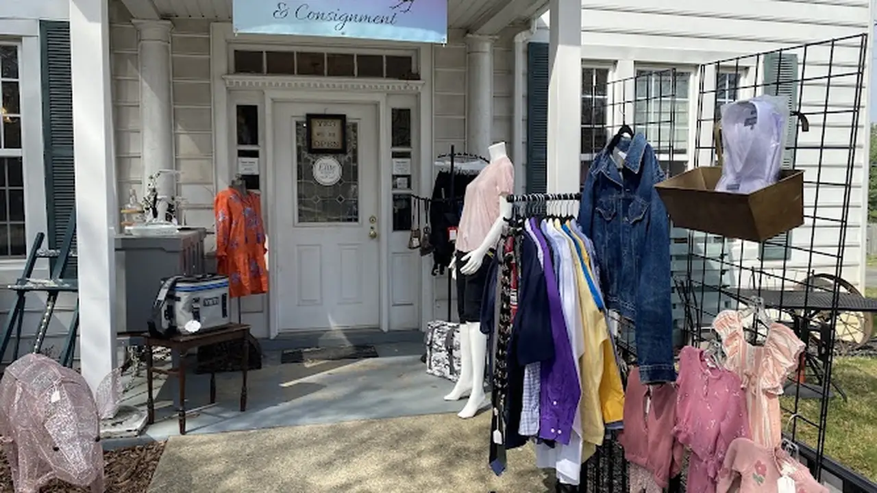 Consignment store in Mineral, Virginia: Little Bird Customs and Consignment