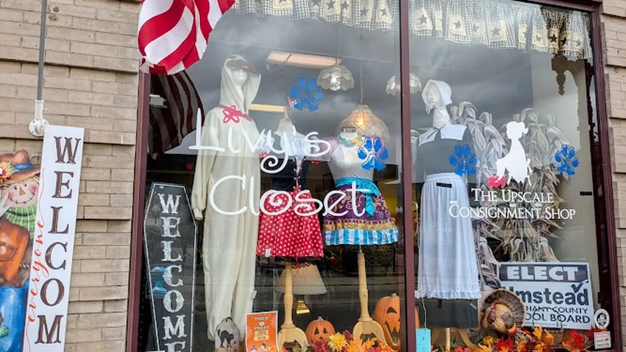 Consignment store in Clifton Forge, Virginia: Livy's Closet