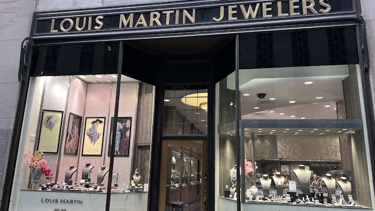 Consignment store in New York, New York: Louis Martin Jewelers