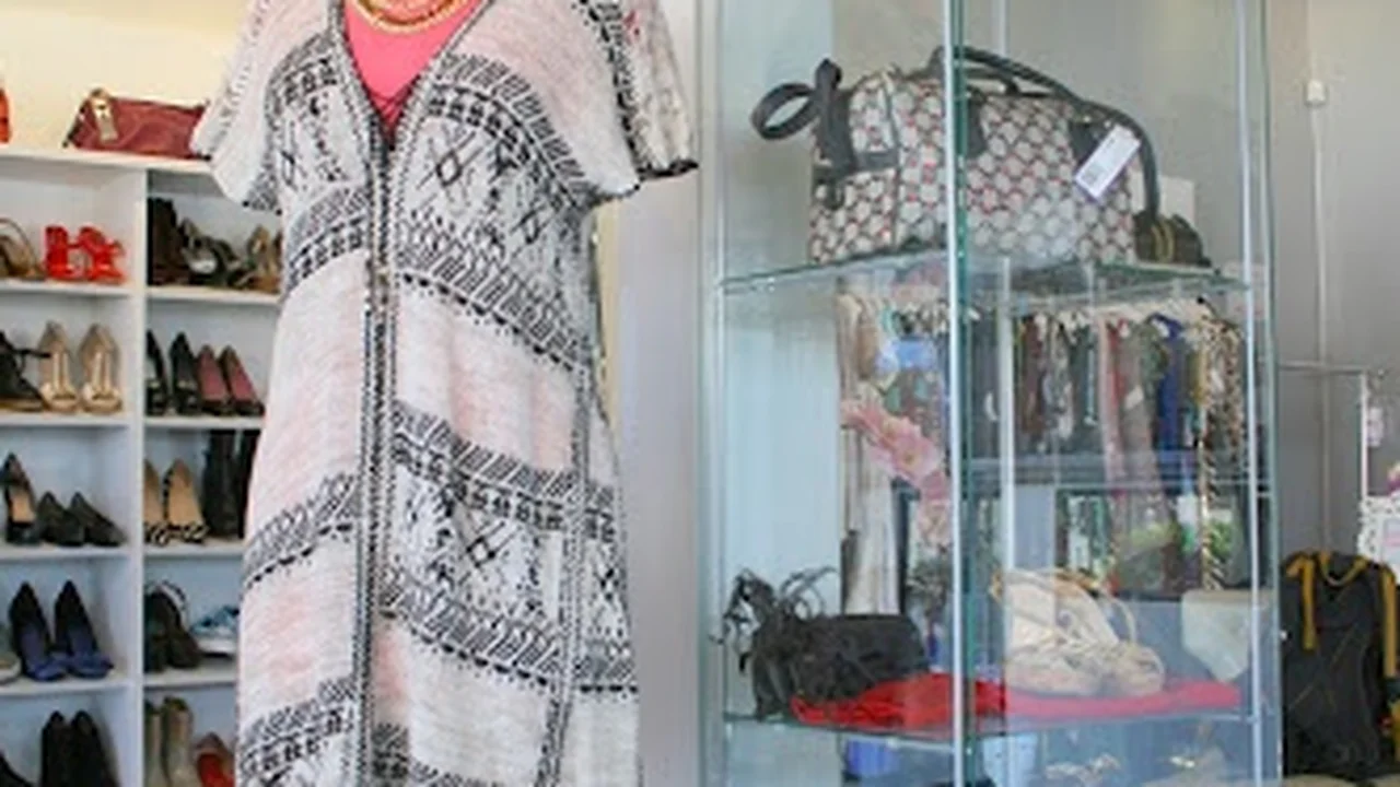 Consignment store in Westlake Village, California: Love At Second Sight