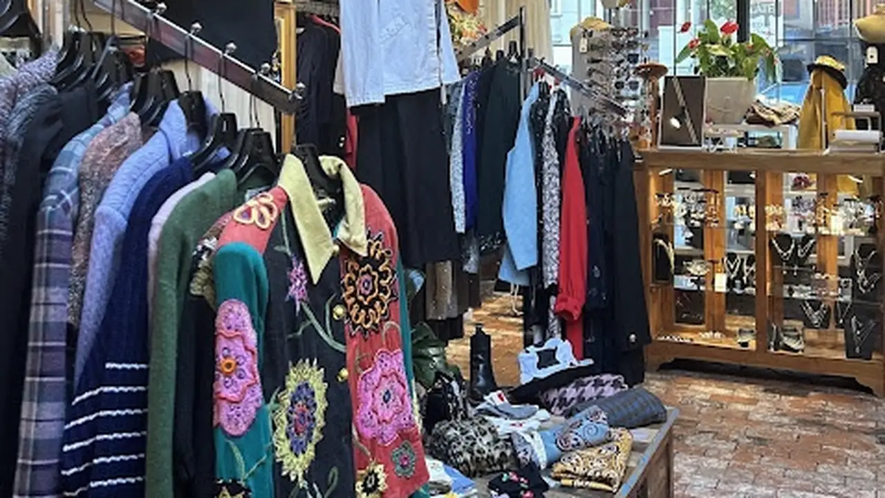 Consignment store in San Francisco, California: LOVED AGAIN