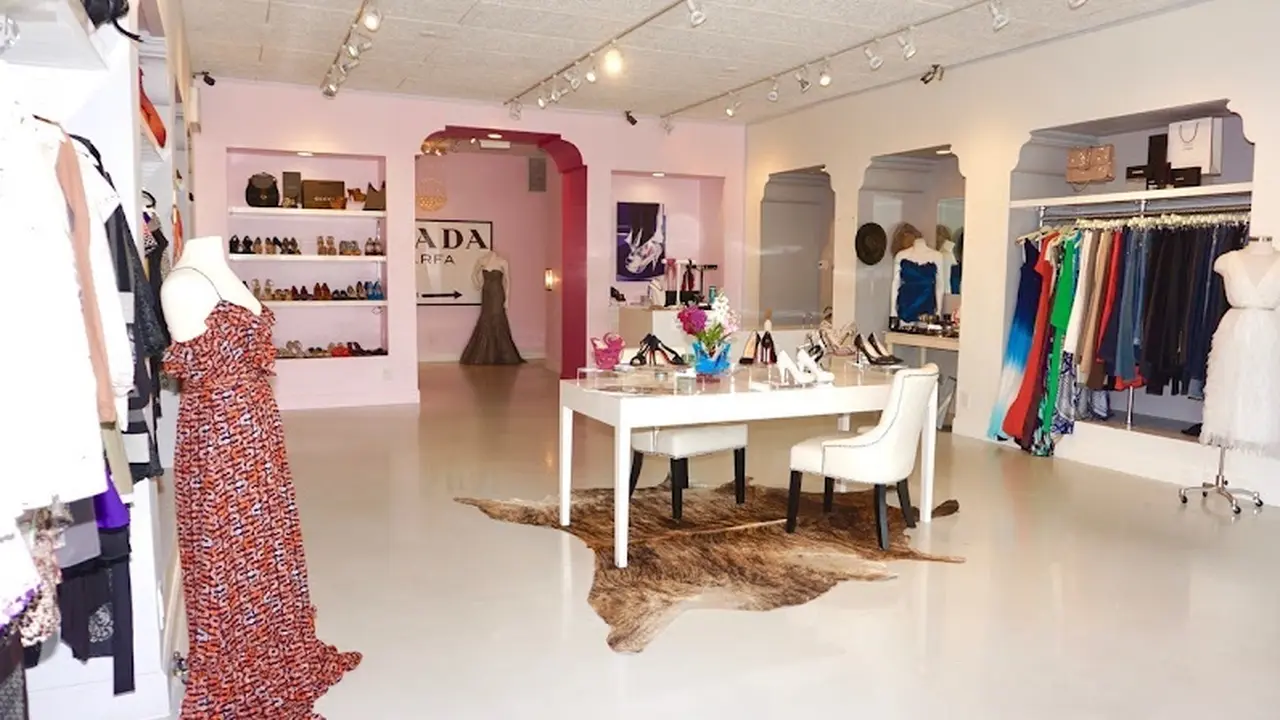 Consignment store in Fort Lauderdale, Florida: Luxure By Lauren