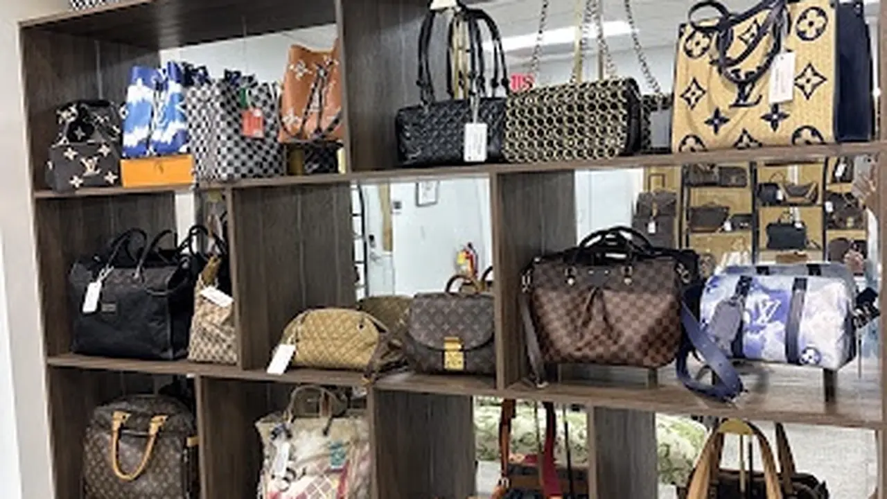 Consignment store in Marco Island, Florida: Luxury Brand Resale(HANDBAGS ONLY)