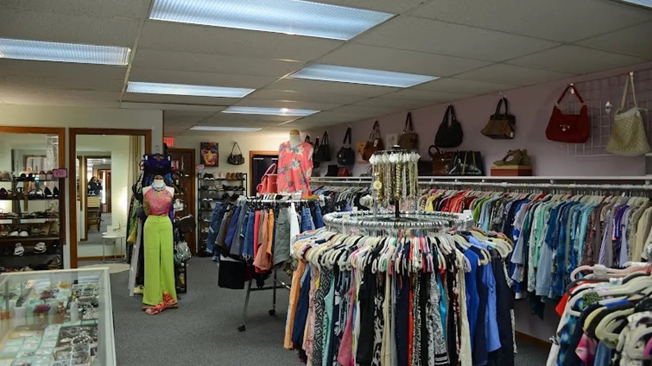 Consignment store in Fond du Lac, Wisconsin: Main Street Fashion