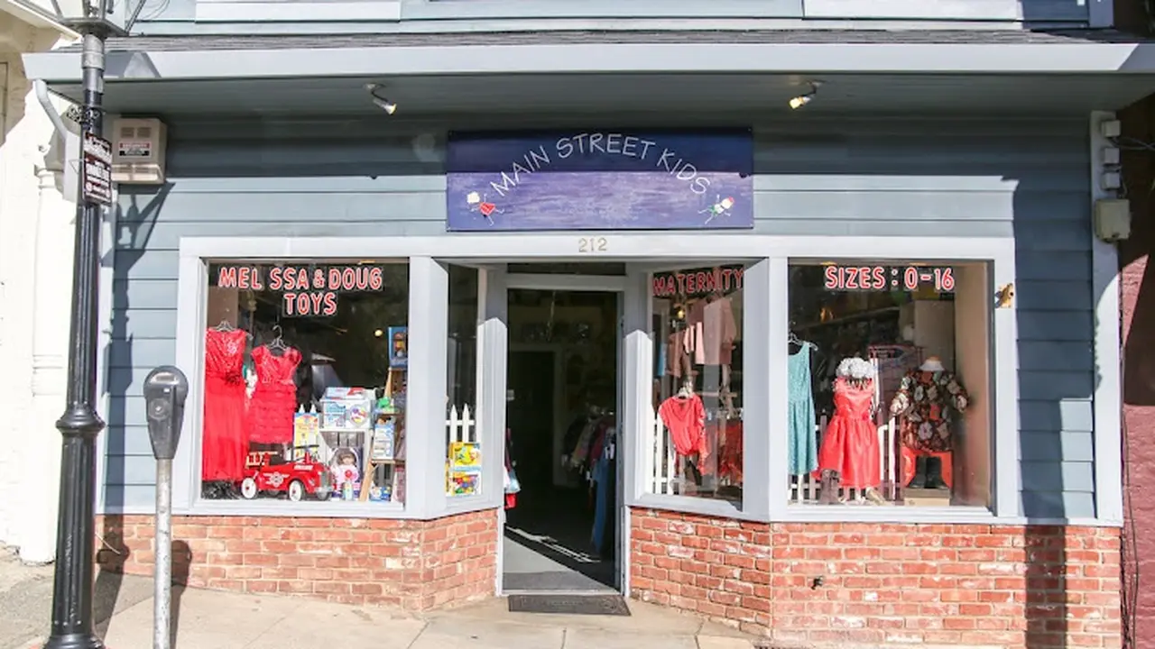 Consignment store in Nevada City, California: Main Street Kids