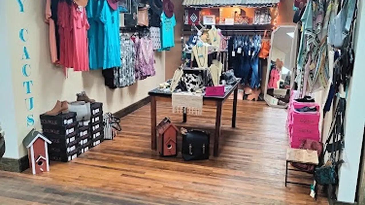 Consignment store in Livingston, Texas: Main Street Merchandise