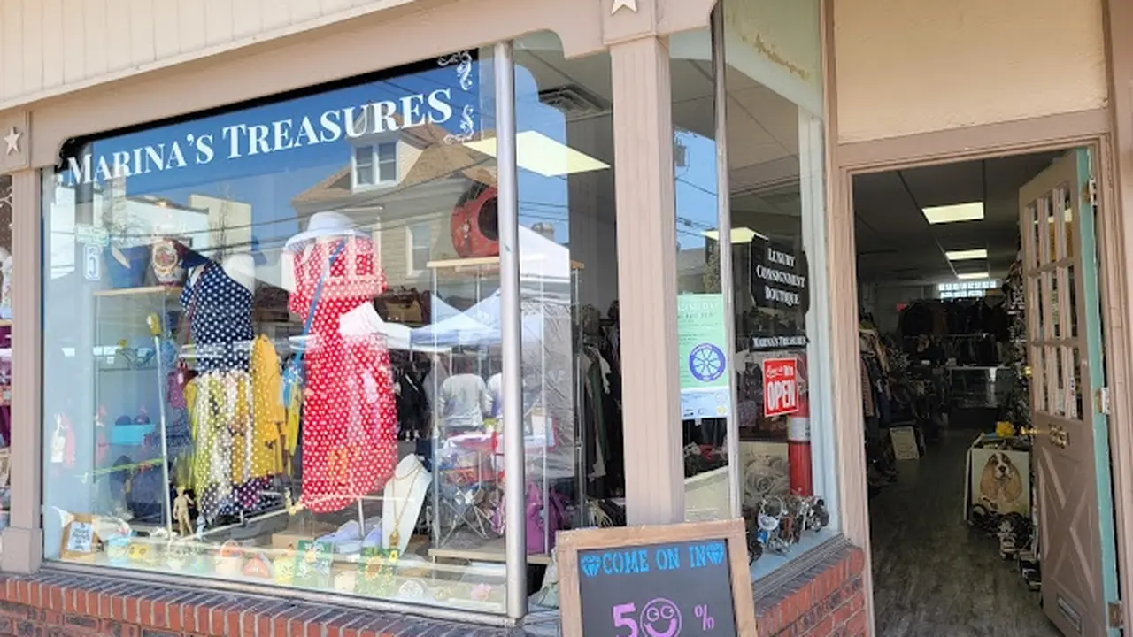Consignment store in Millburn, New Jersey: MARINA'S TREASURES