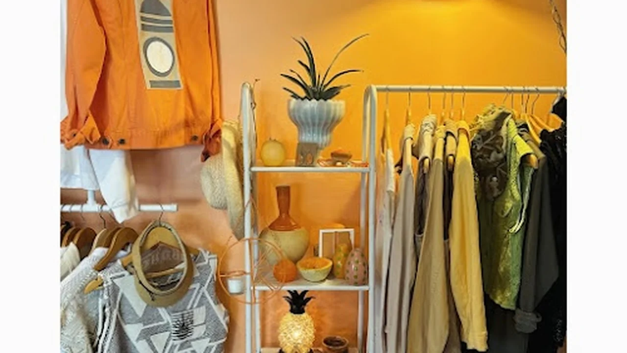 Consignment store in Indian River, Michigan: Market Mercado
